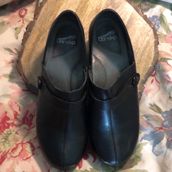 DANSKO  size EU42 US11.5-12  Pull-on Clogs Black Leather Strap Detail $109 MSRP - Picture 14 of 16